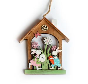 Drevený veľkonočný domček